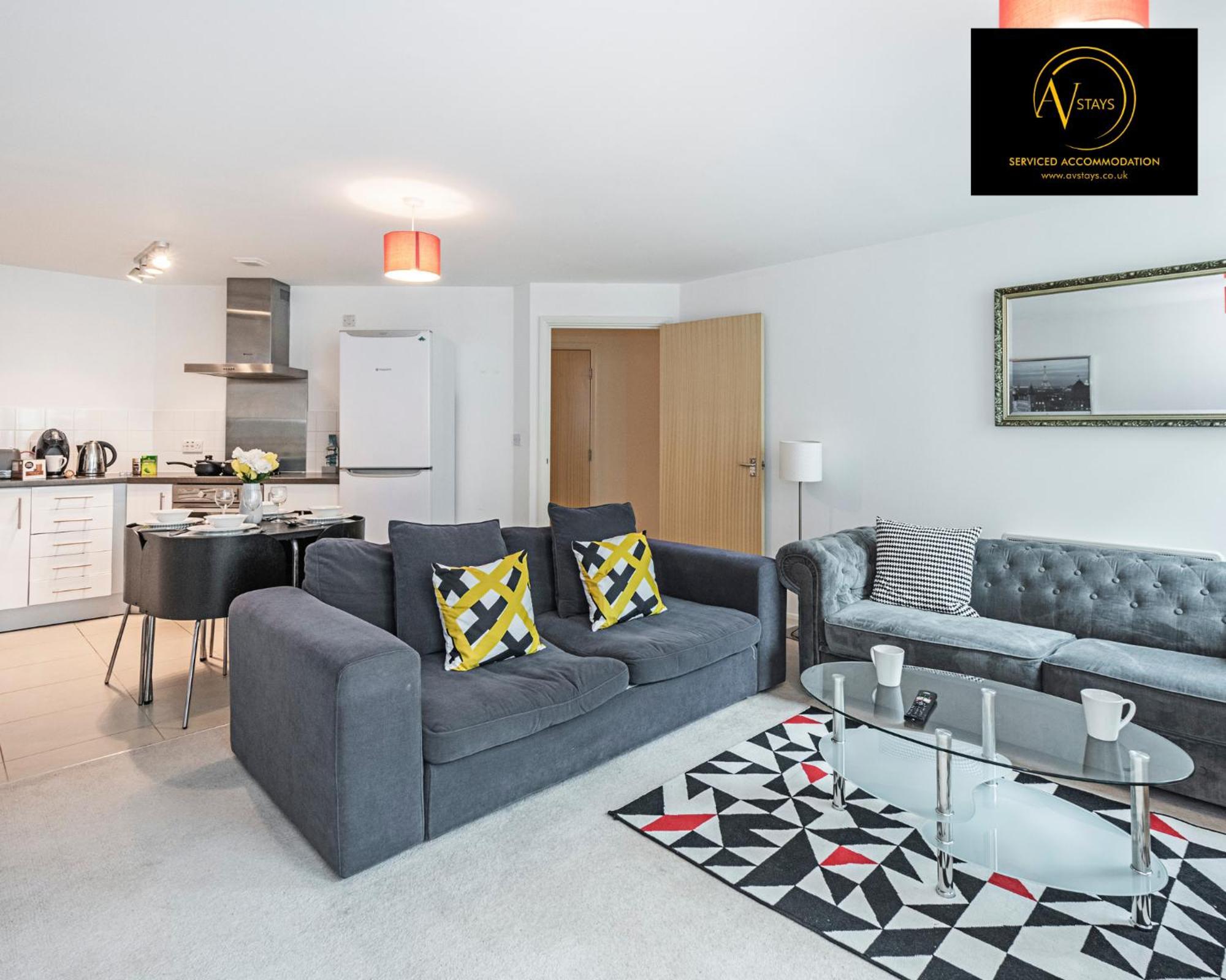 2 Bedroom Apartment Лондон Экстерьер фото