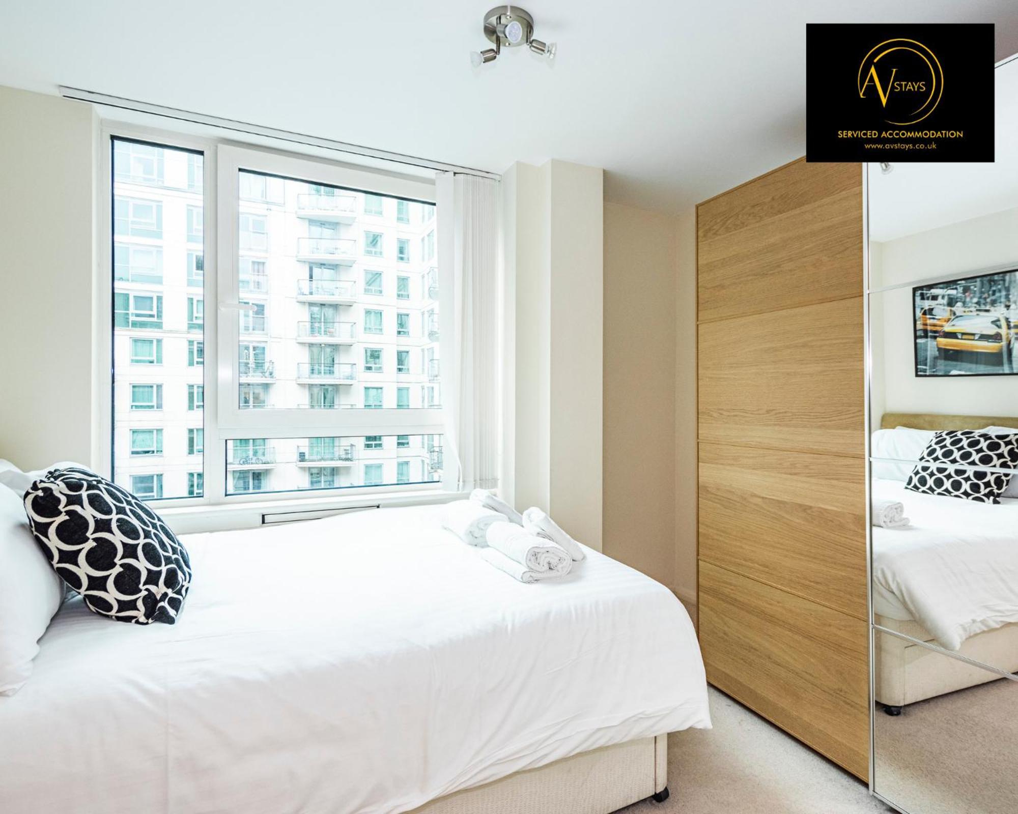 2 Bedroom Apartment Лондон Экстерьер фото