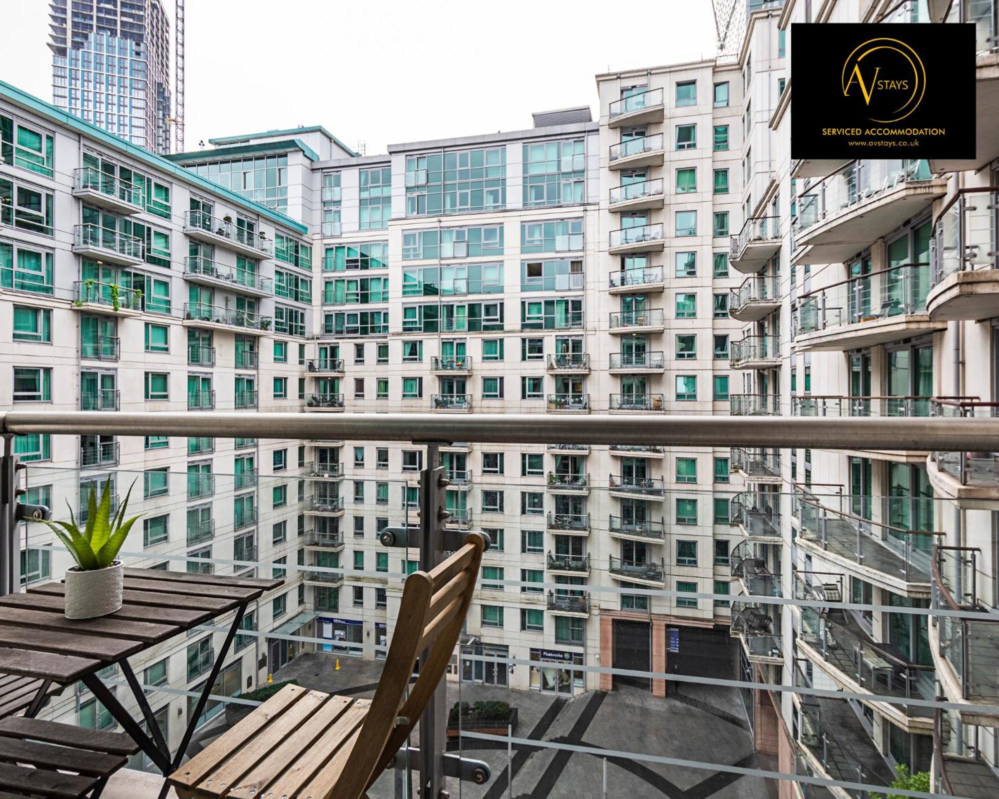 2 Bedroom Apartment Лондон Экстерьер фото